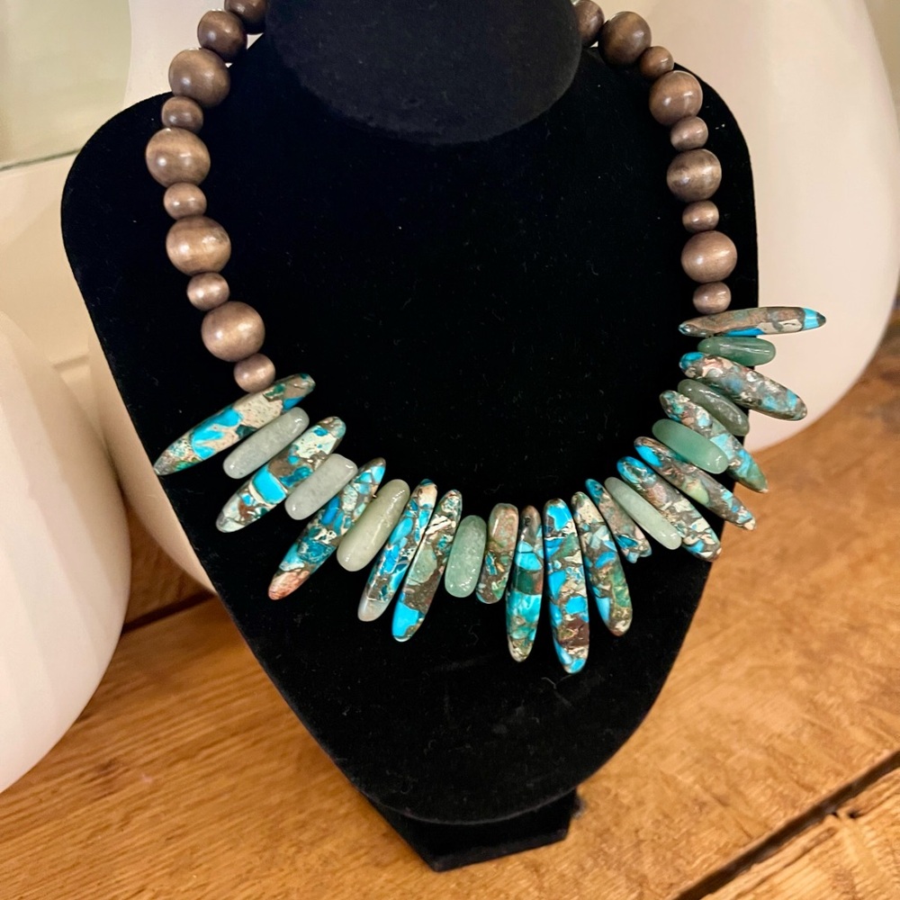 Turquoise and Short Brown Beaded Necklace